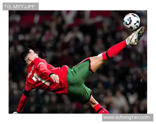 足球历史上进球距离最远的传奇球星及其精彩瞬间回顾